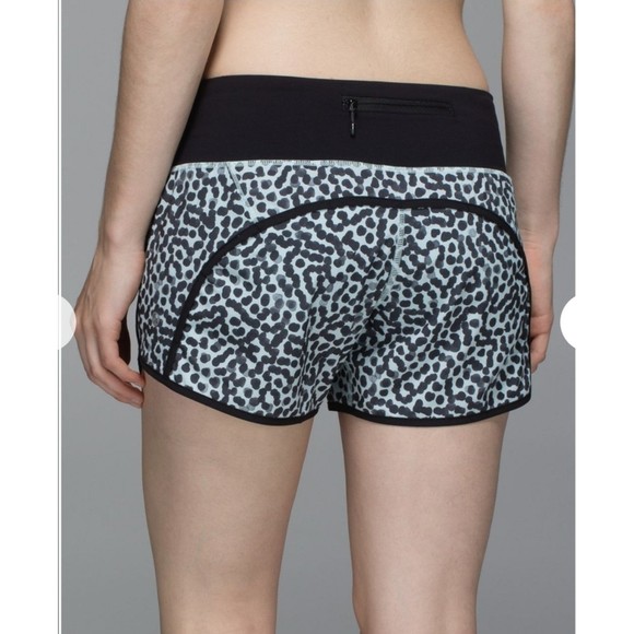 Lululemon Run Times Short 6 - Picture 1 of 8